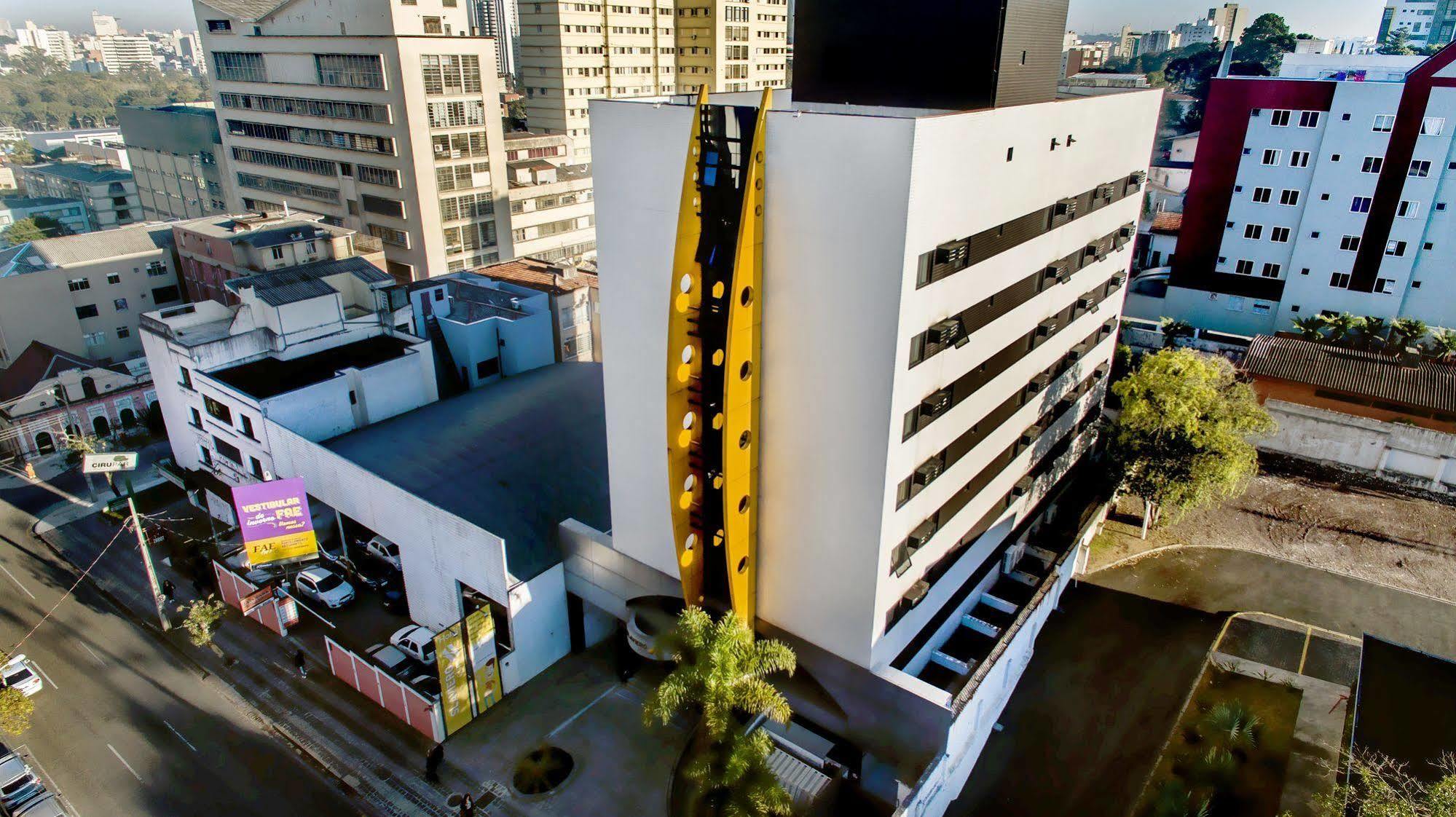 Отель Slim Curitiba Alto Da XV Экстерьер фото